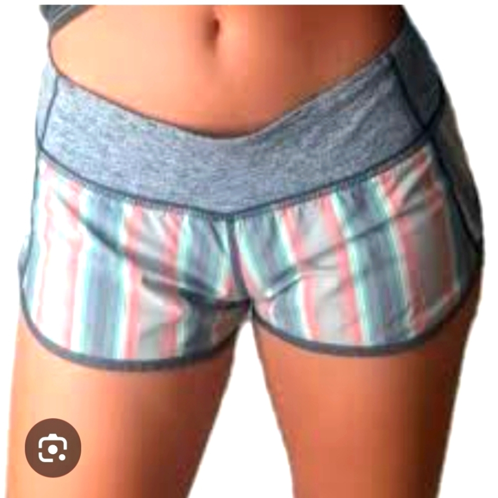 Lululemon Speed Short  Alarming Ombre Vertical Stripes Coal lined size 10